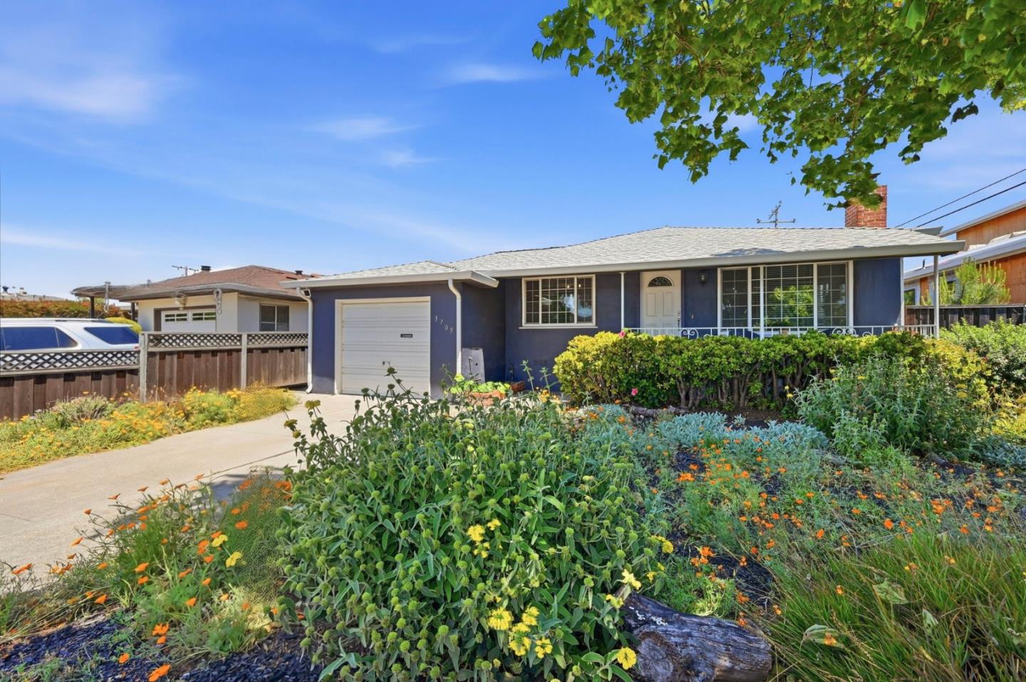 3705 Pasadena DR - Kitchen