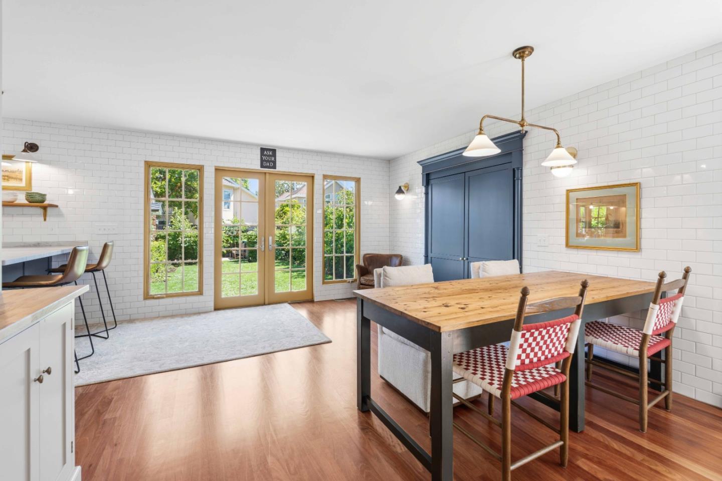 1427 Byron ST - Kitchen