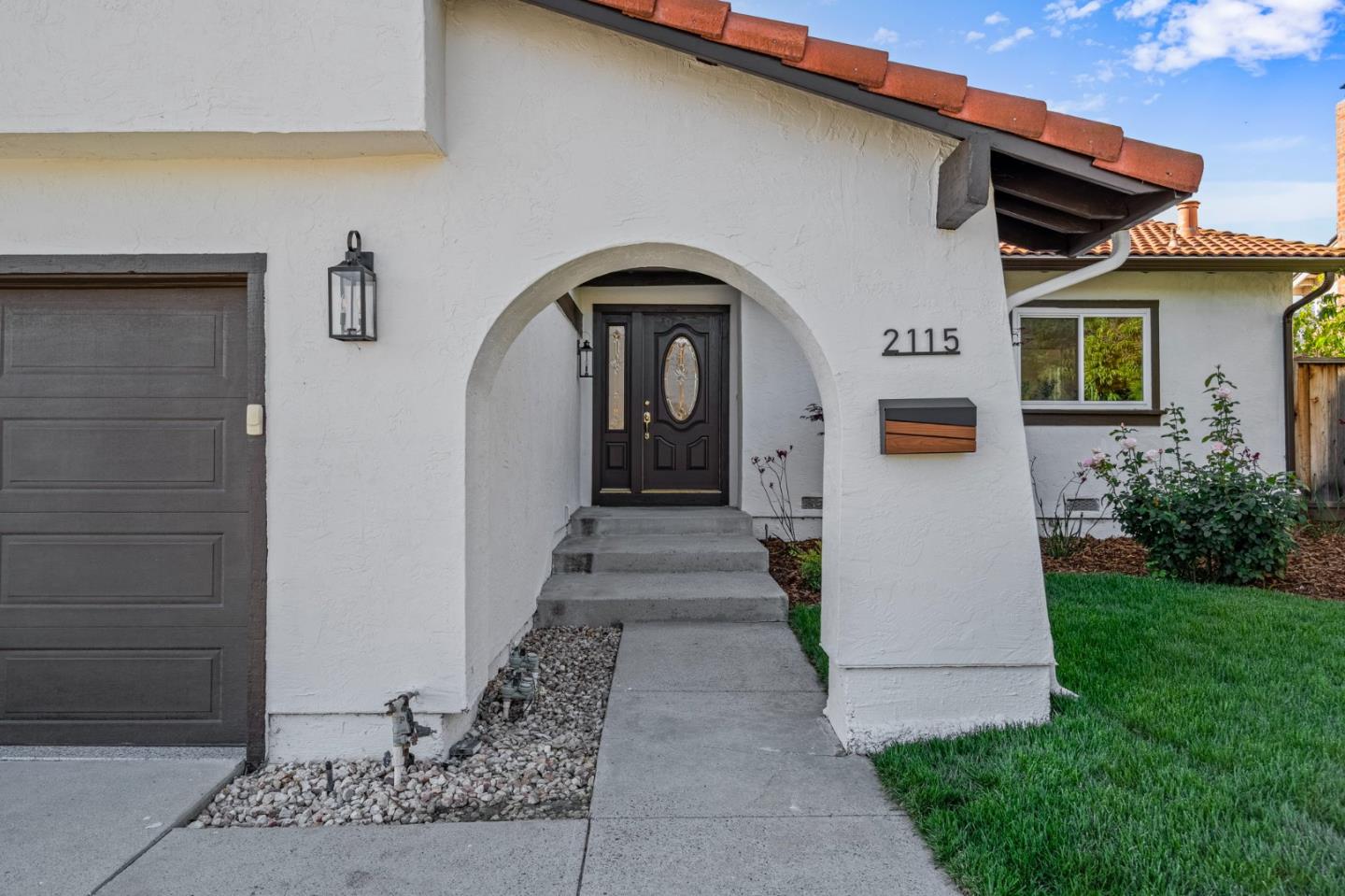 2115 Pedro AVE - Backyard