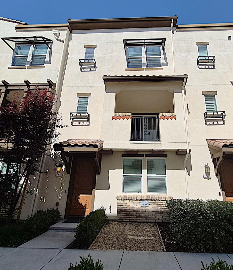 2731 Viterbo CT 4