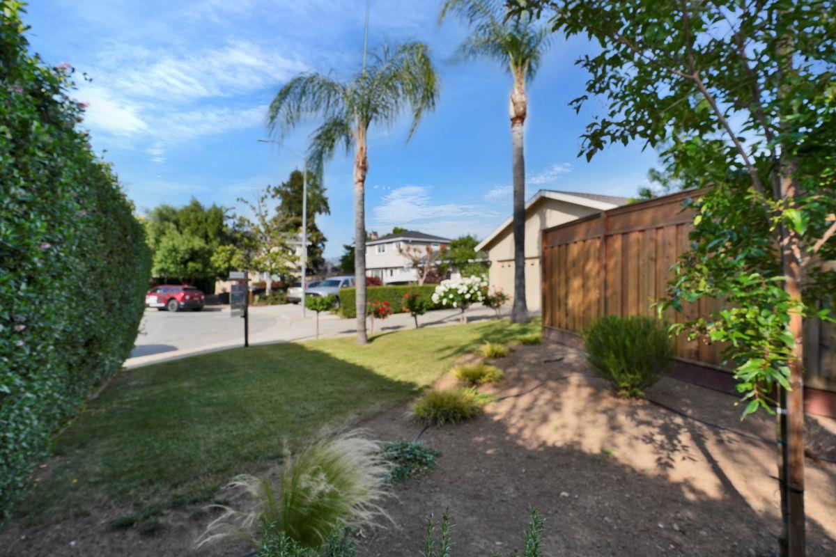 15135 La Rocca CT - Living area