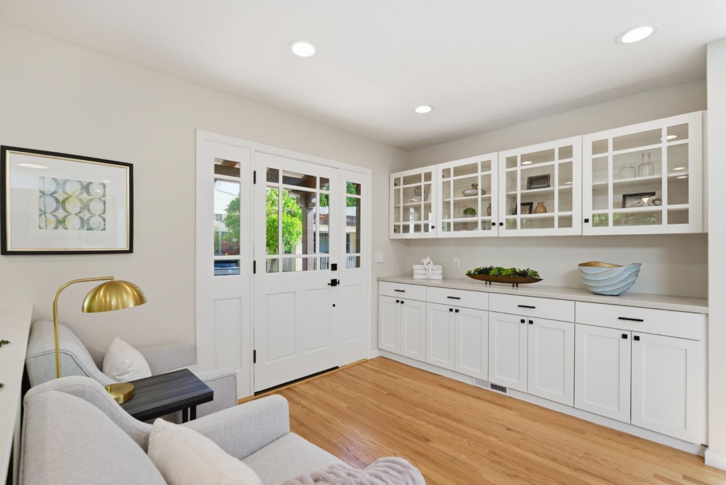 1157 Lincoln AVE - Interior