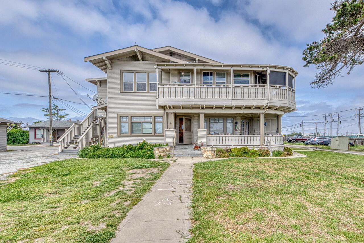 1200 W Market CIR