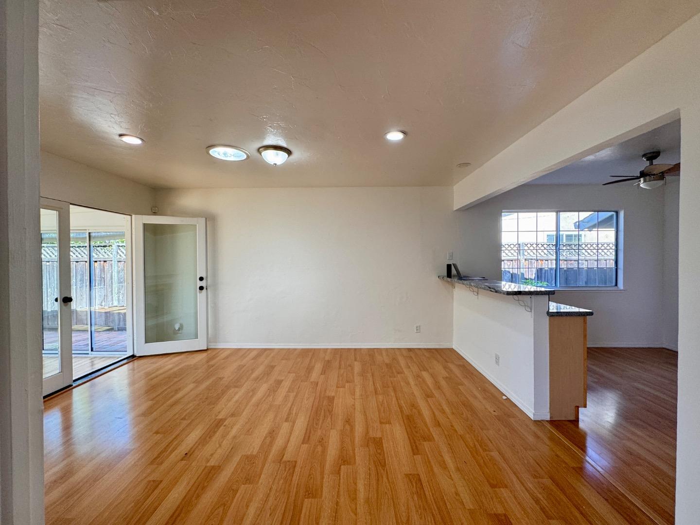 1571 Rebel WAY - Kitchen