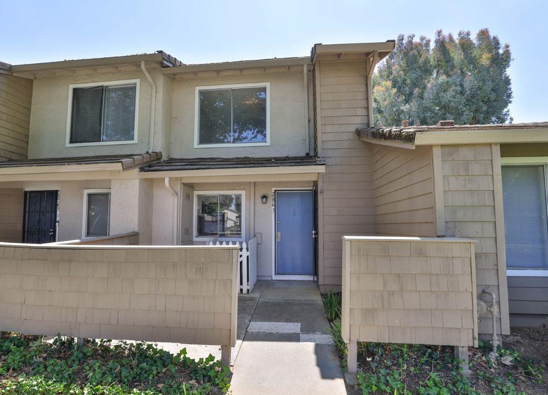 2863 Casals CT