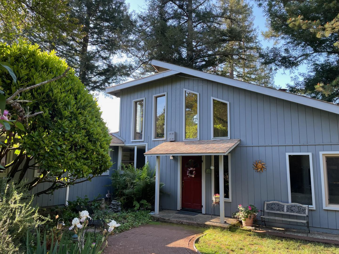 200 Railroad AVE