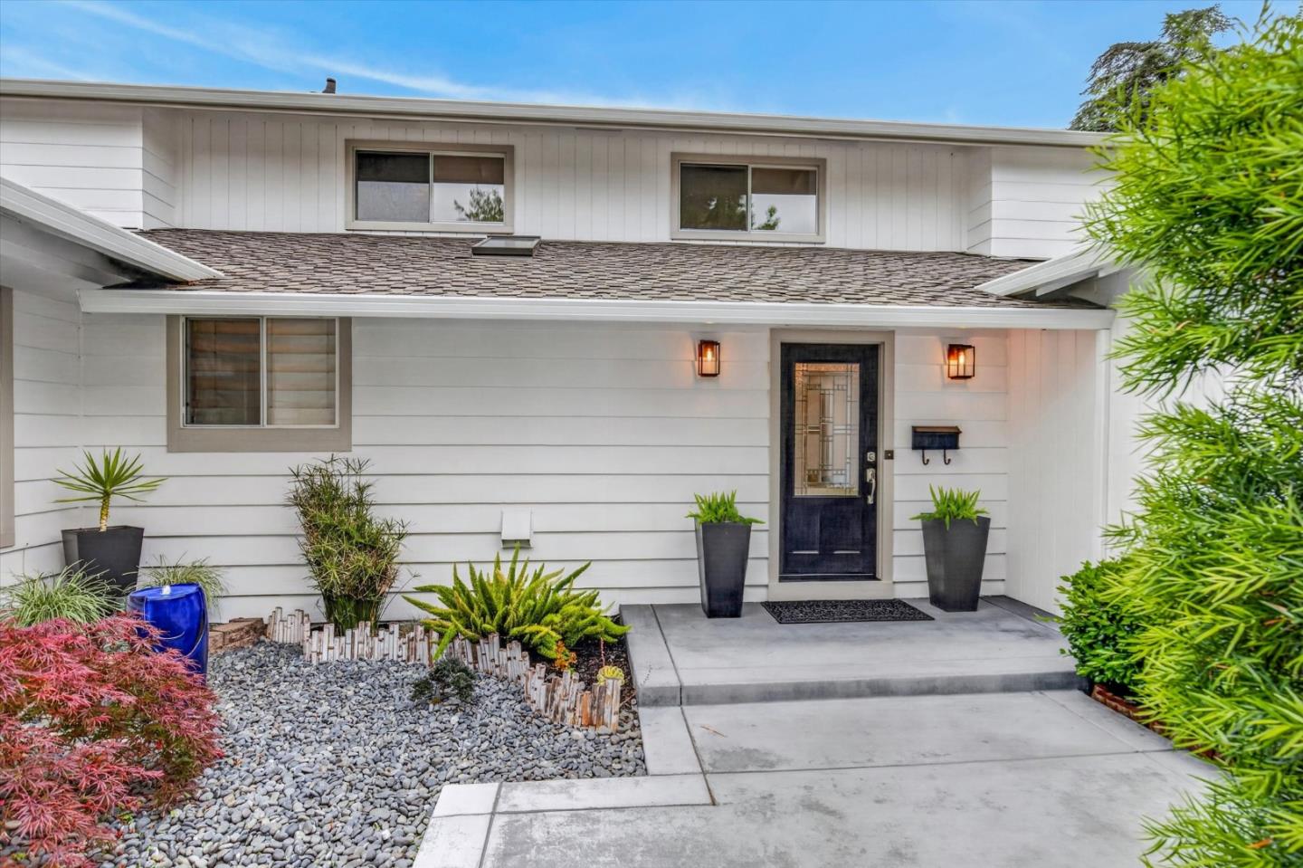 1473 Gerhardt AVE - Living area