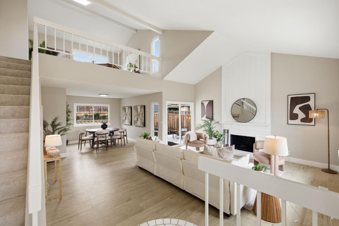 16690 Sorrel WAY - Living area