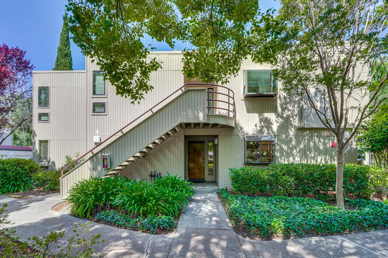 928 Wright AVE 401 - Interior