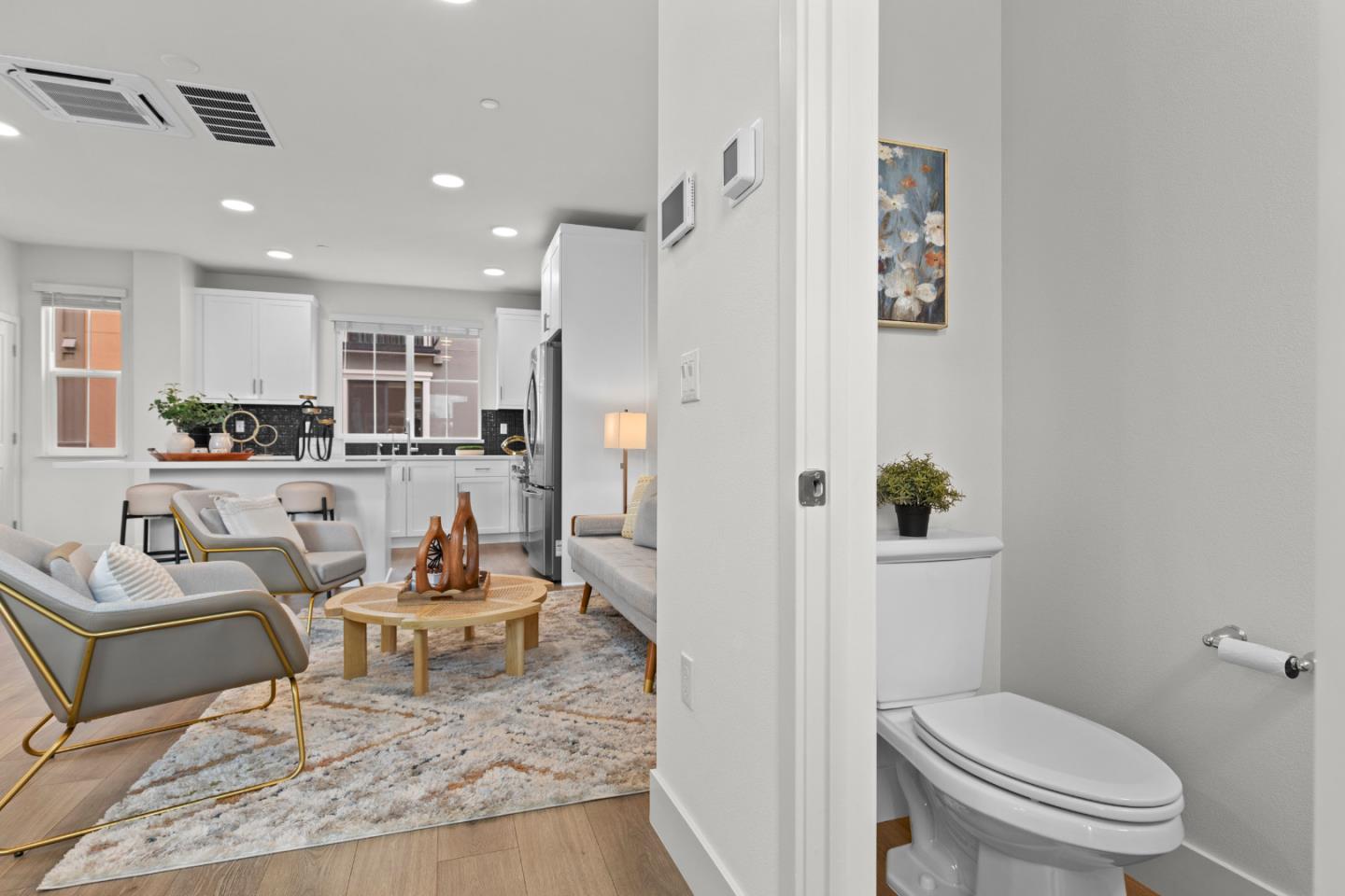 541 Walker DR - Bathroom