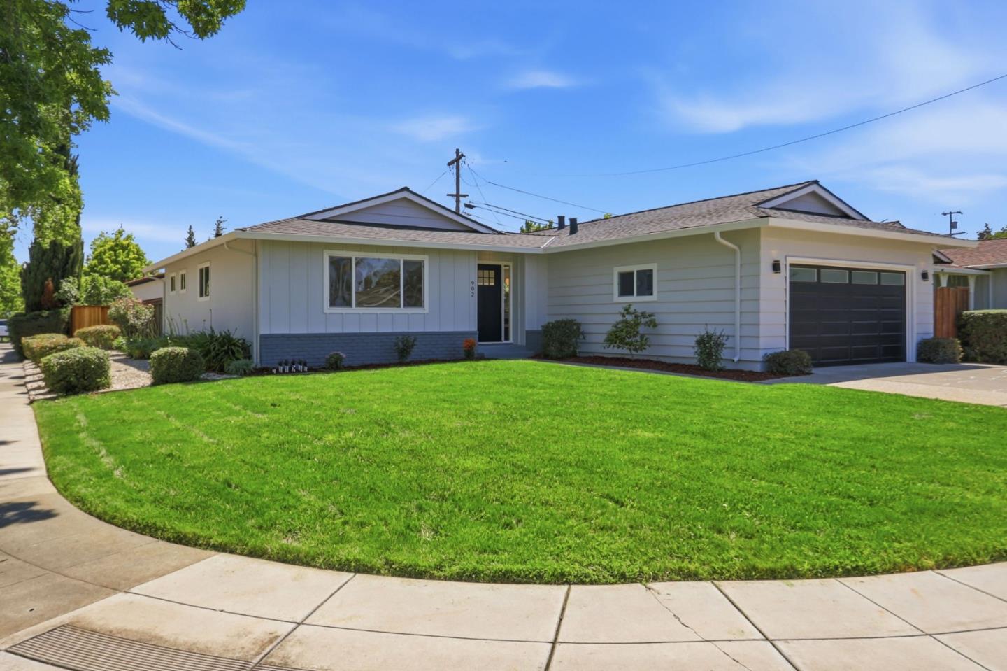 902 Camellia WAY - Interior