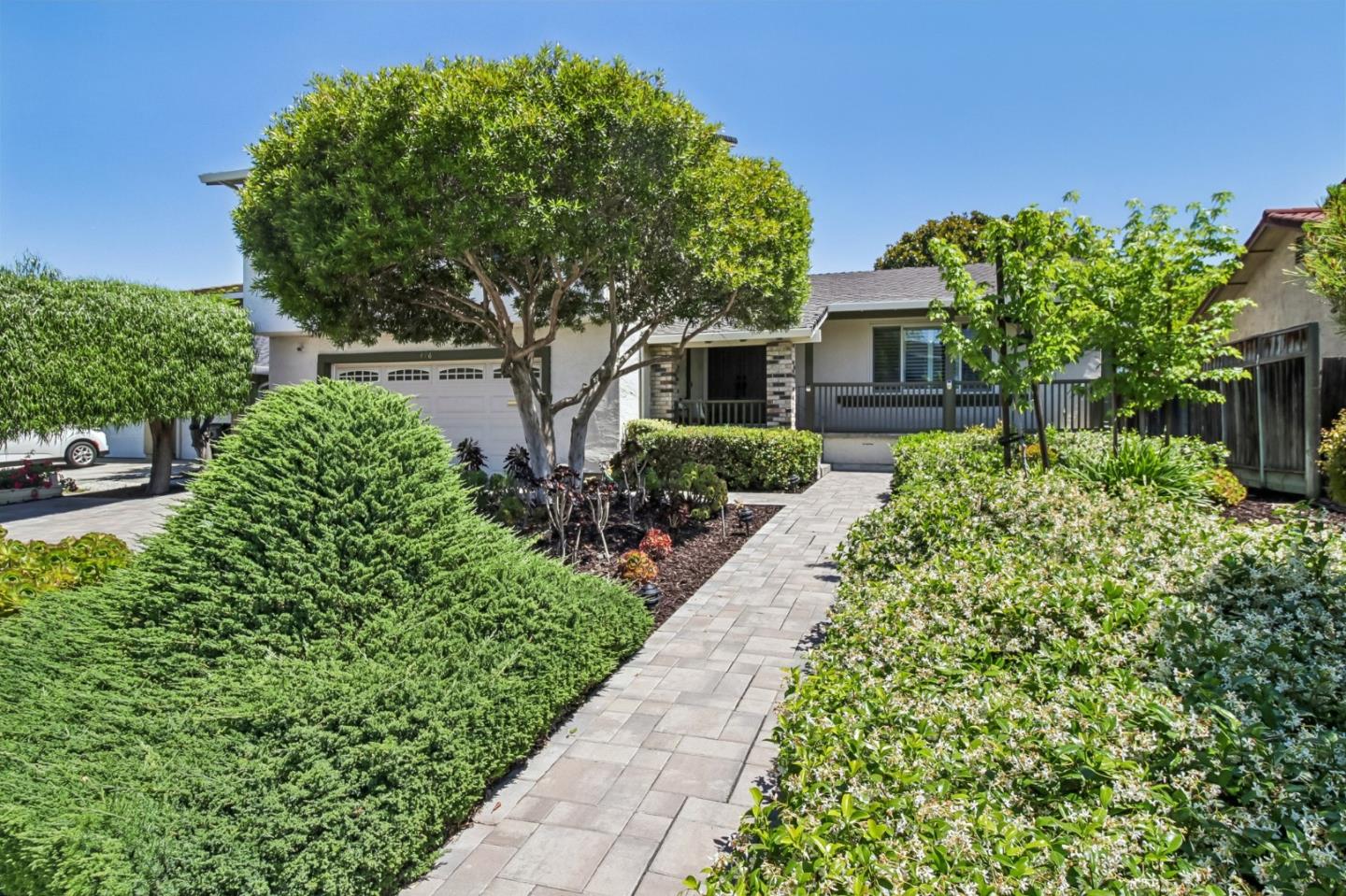 476 Royale Park DR