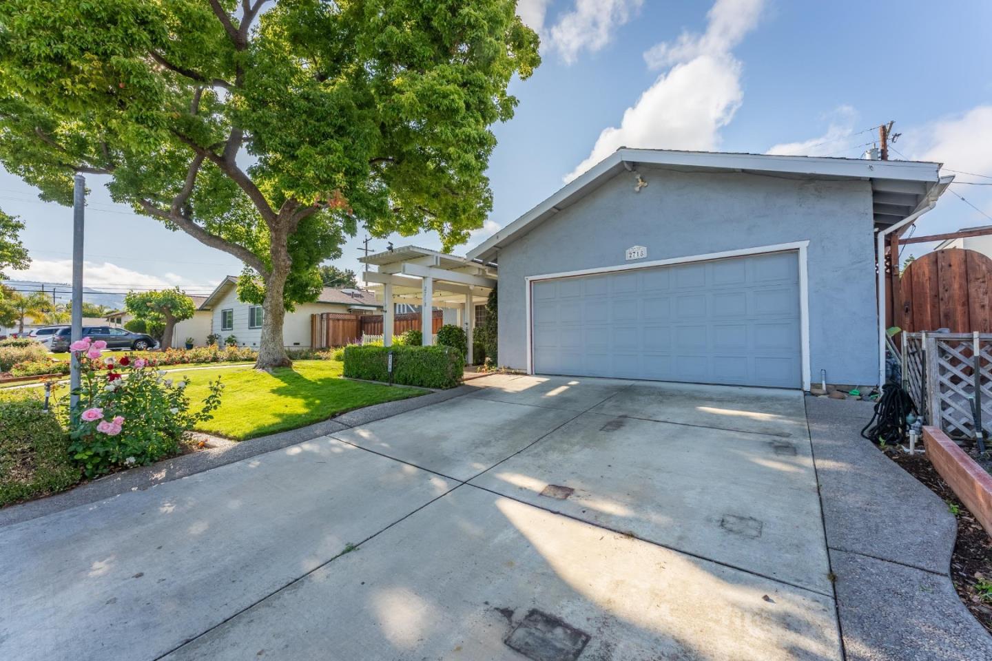 2718 Suisun AVE - Kitchen