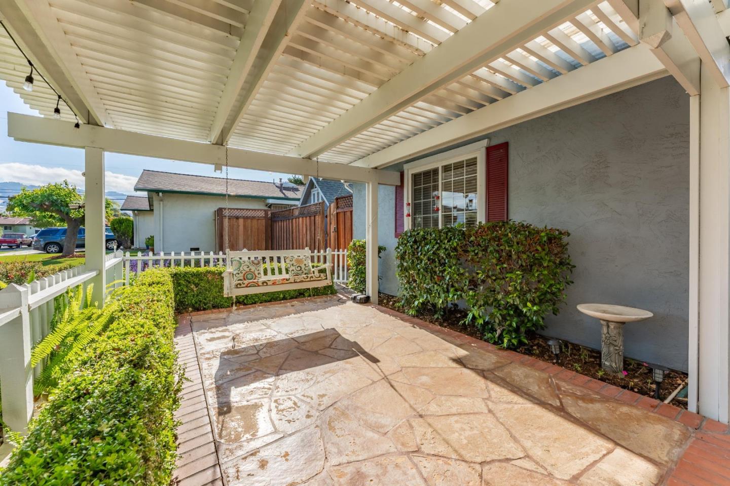 2718 Suisun AVE - Backyard