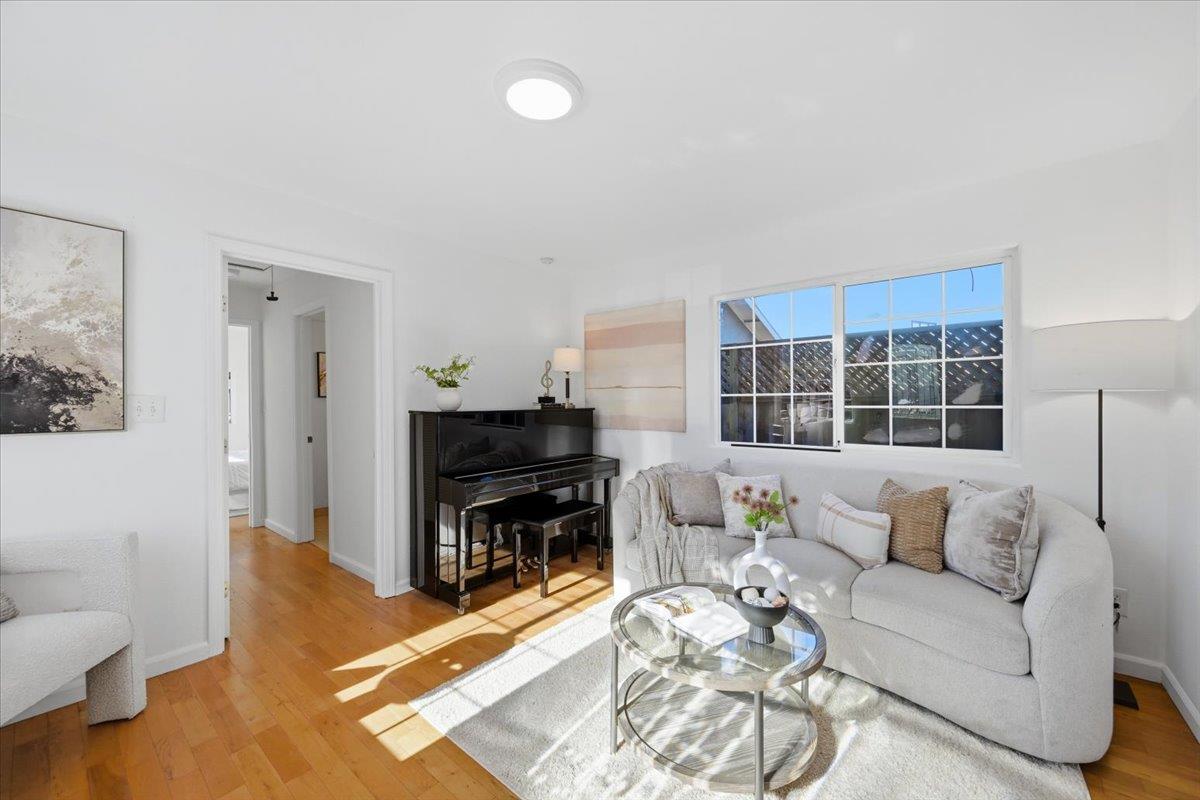 354 Irving AVE