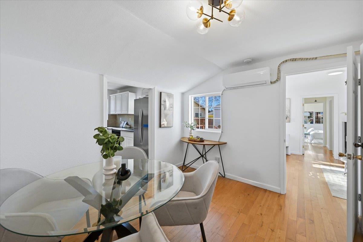 354 Irving AVE - Bedroom