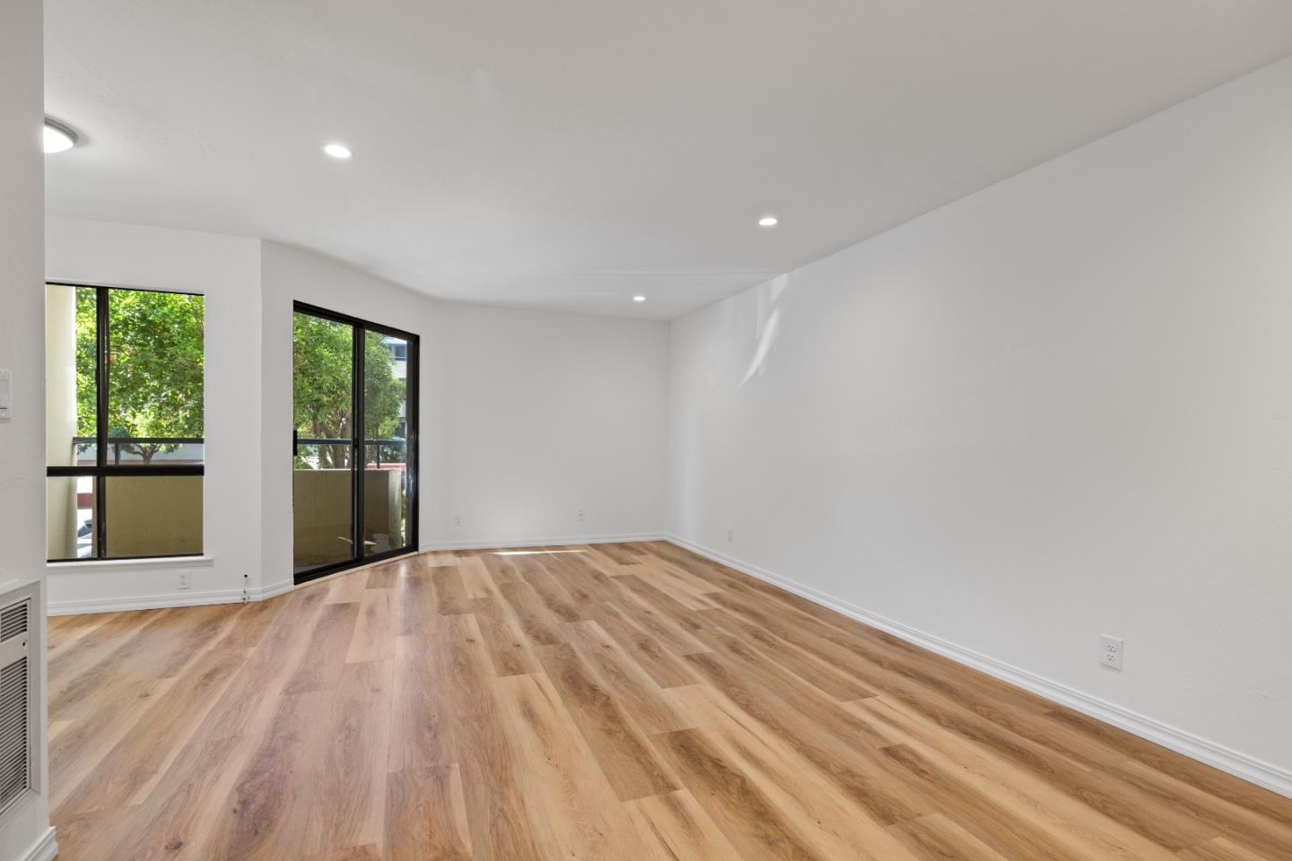 1551 Southgate AVE 163 - Bedroom