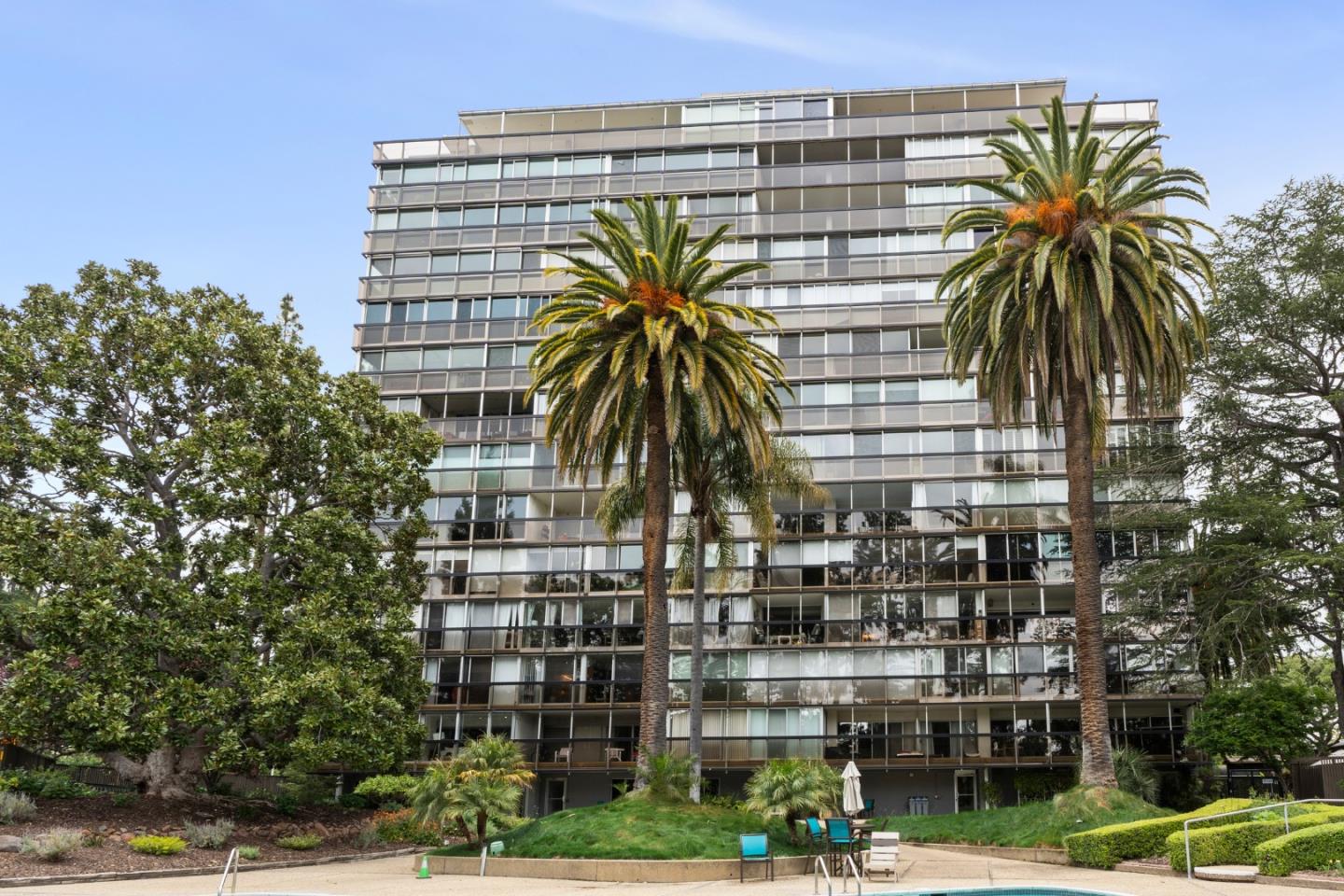 101 Alma ST 608 - Interior