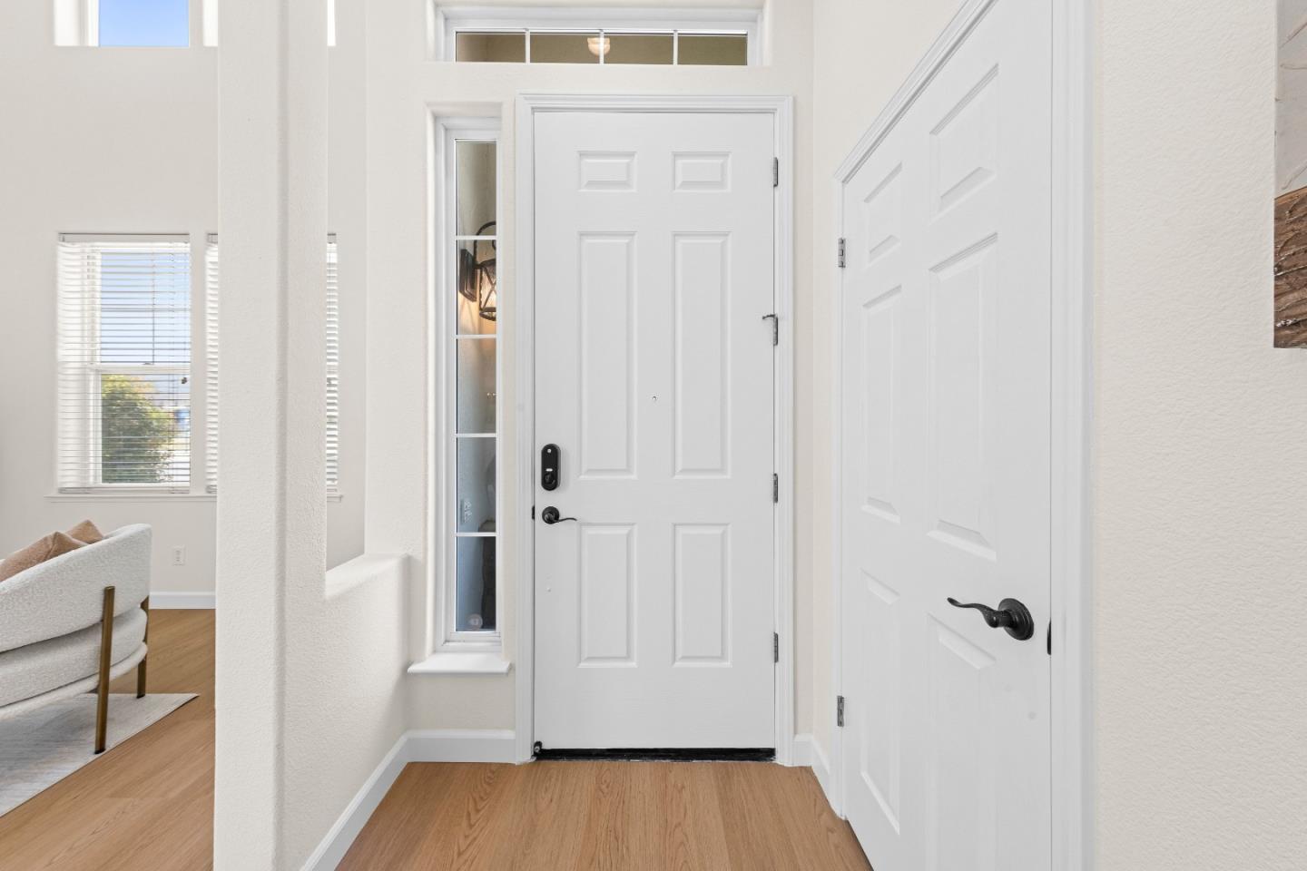 9110 Avezan WAY - Bathroom