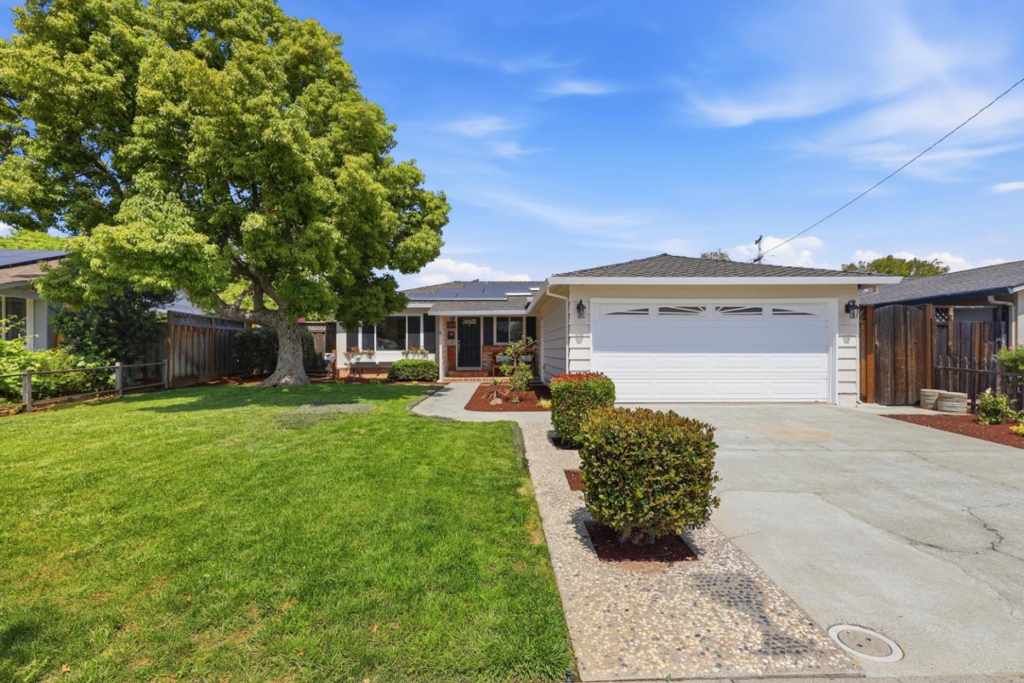 5207 Halifax DR