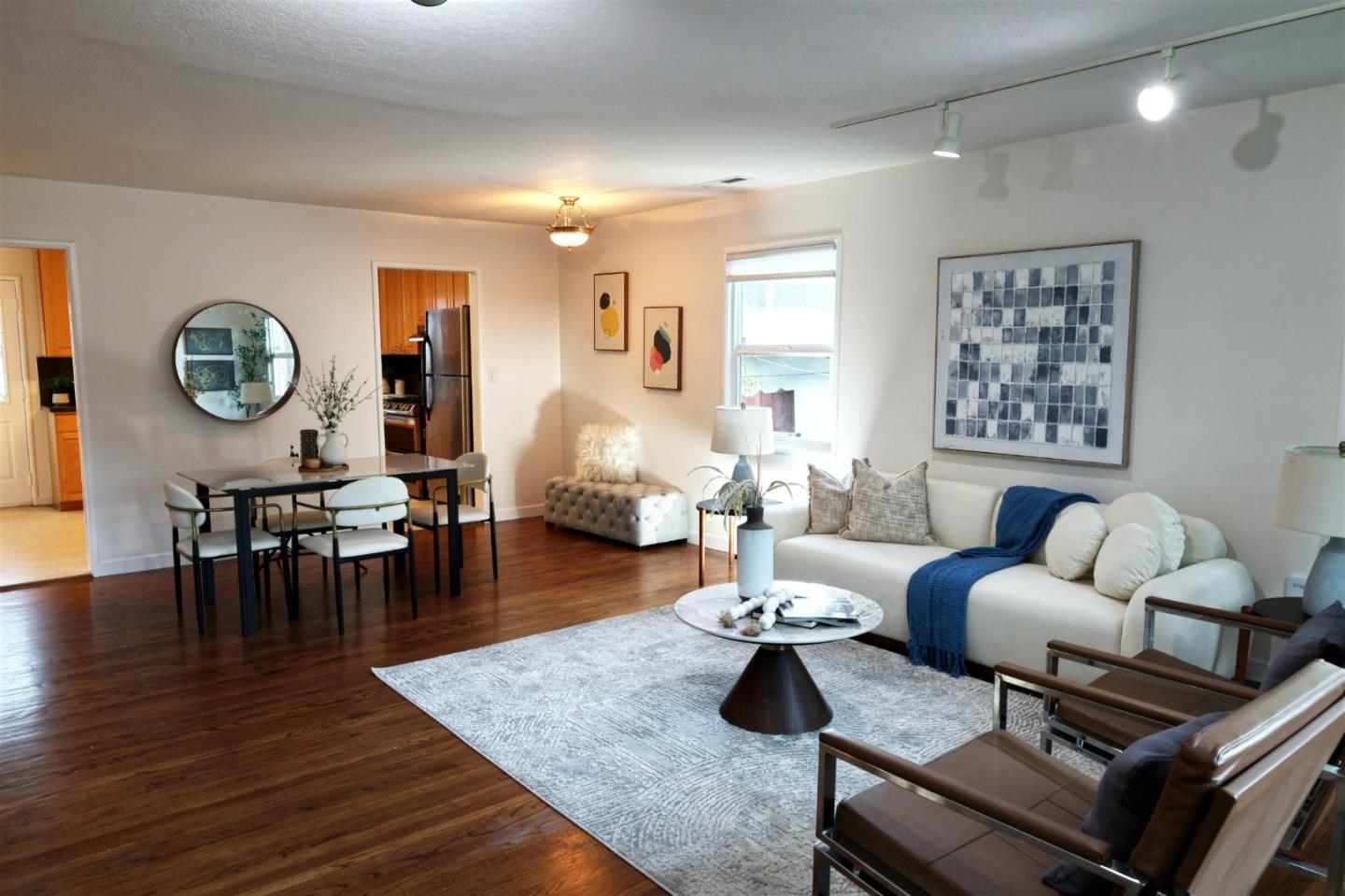 837 Covington RD - Interior