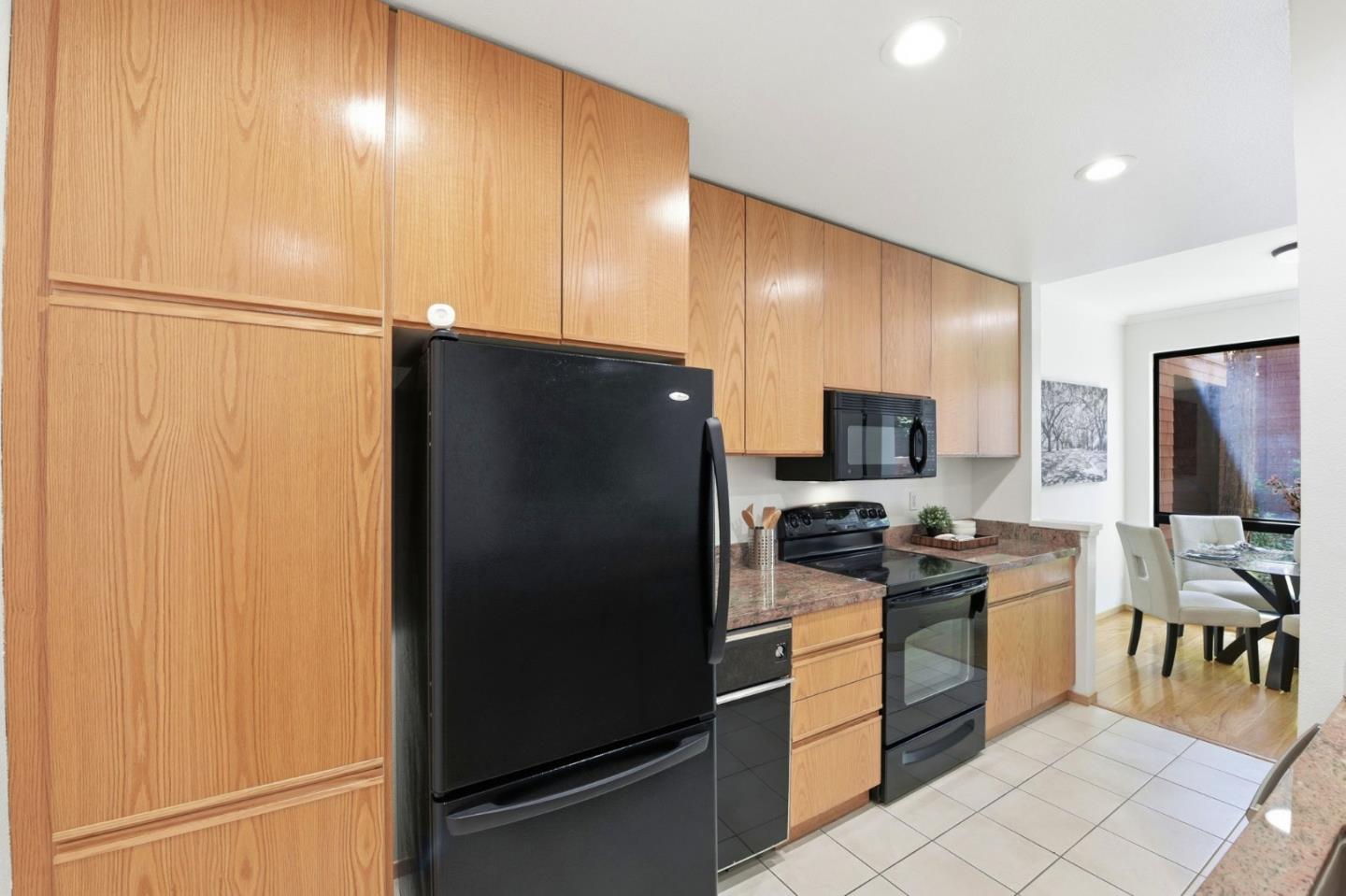 4250 El Camino Real B120 - Living area