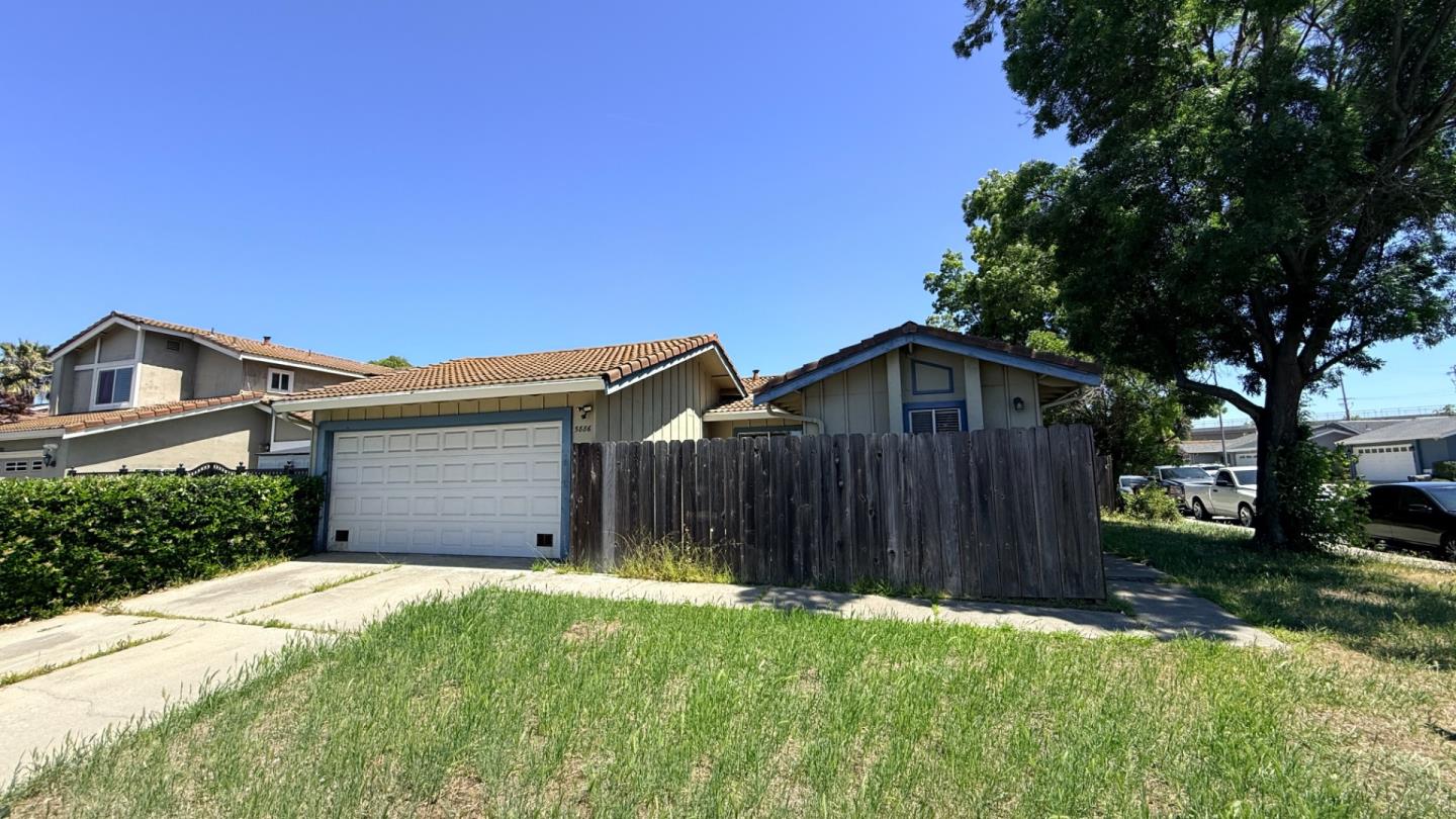 5886 Southwind DR
