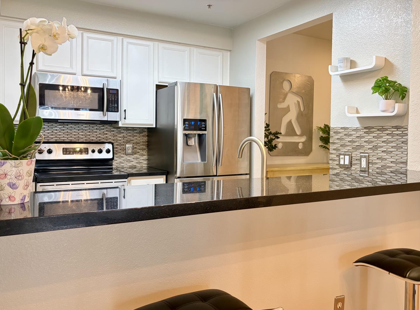 415 N 2nd ST 239 - Kitchen