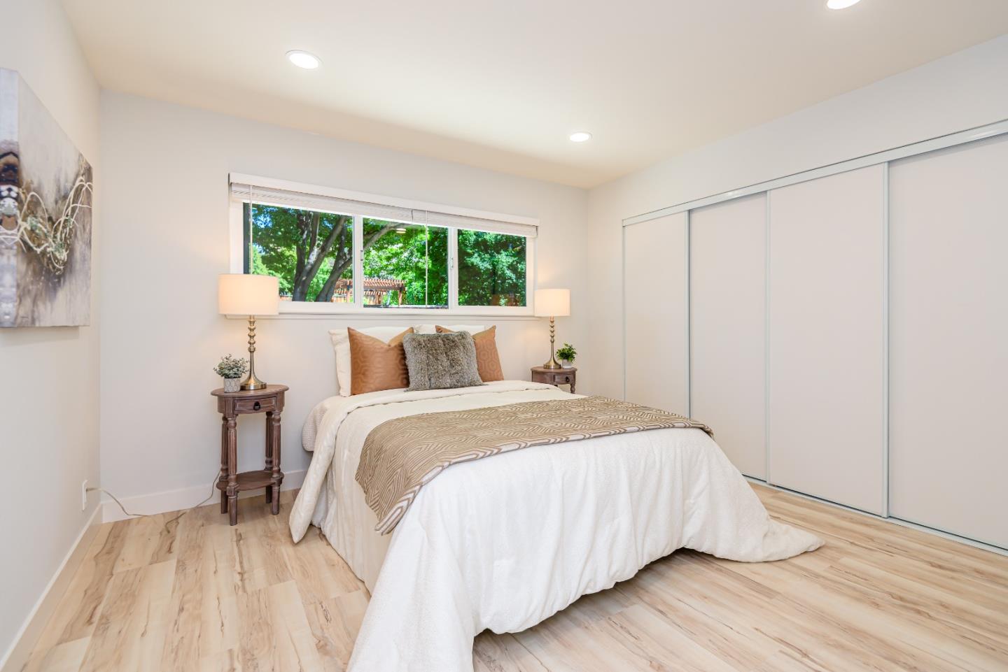 2222 Lacey DR - Bedroom