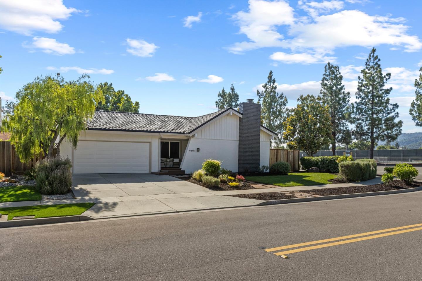 6448 Berwickshire WAY - Kitchen