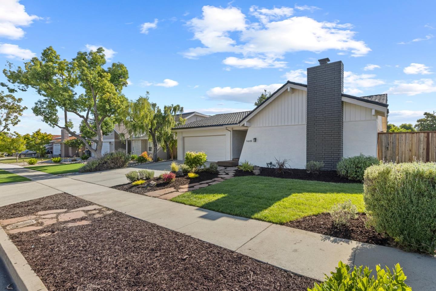 6448 Berwickshire WAY - Backyard