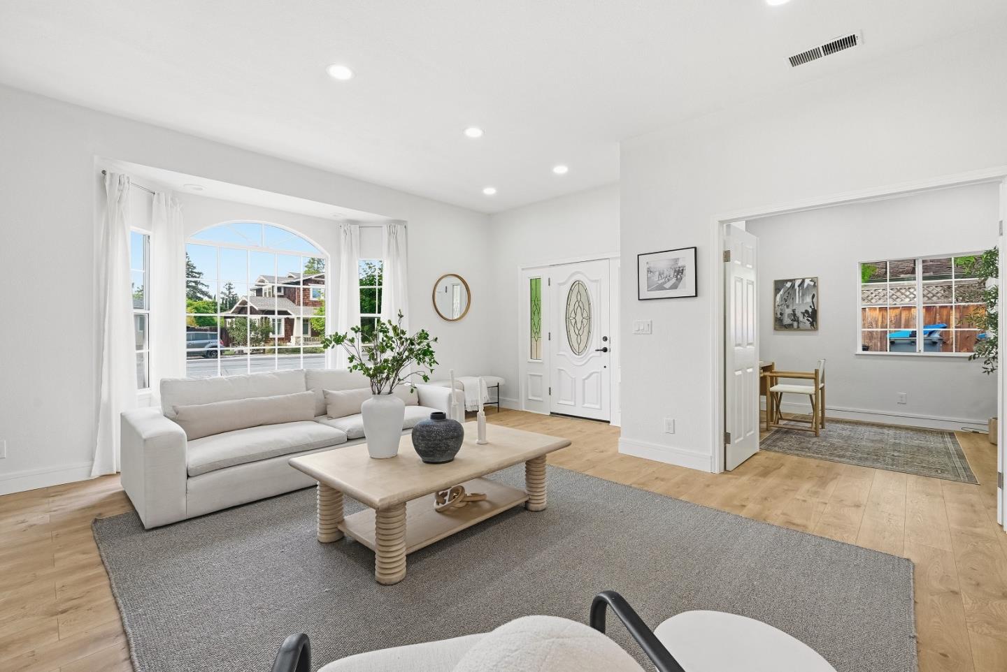 1223 Rose AVE - Living area