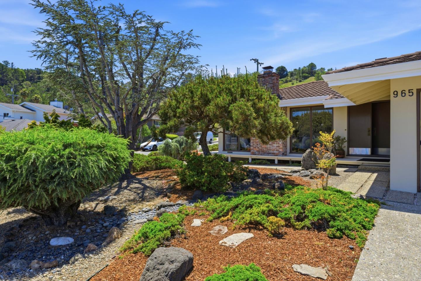 965 Helen DR - Interior