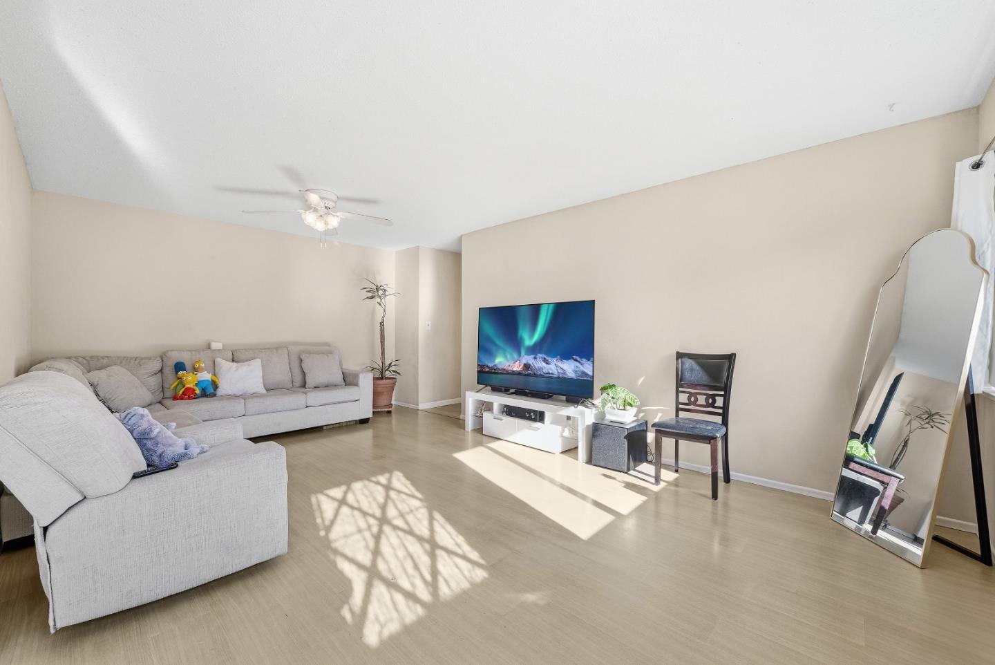 3965-3967 Bismarck DR - Bathroom