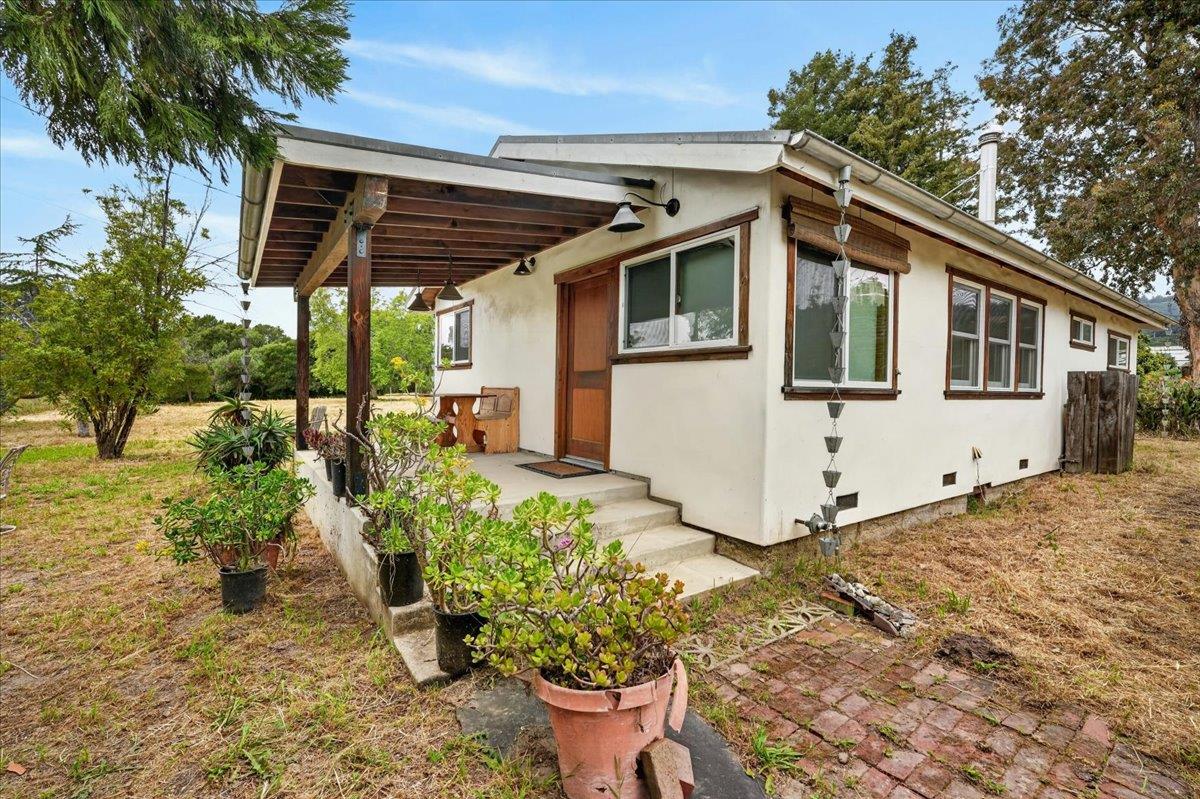 67 Hughes RD
