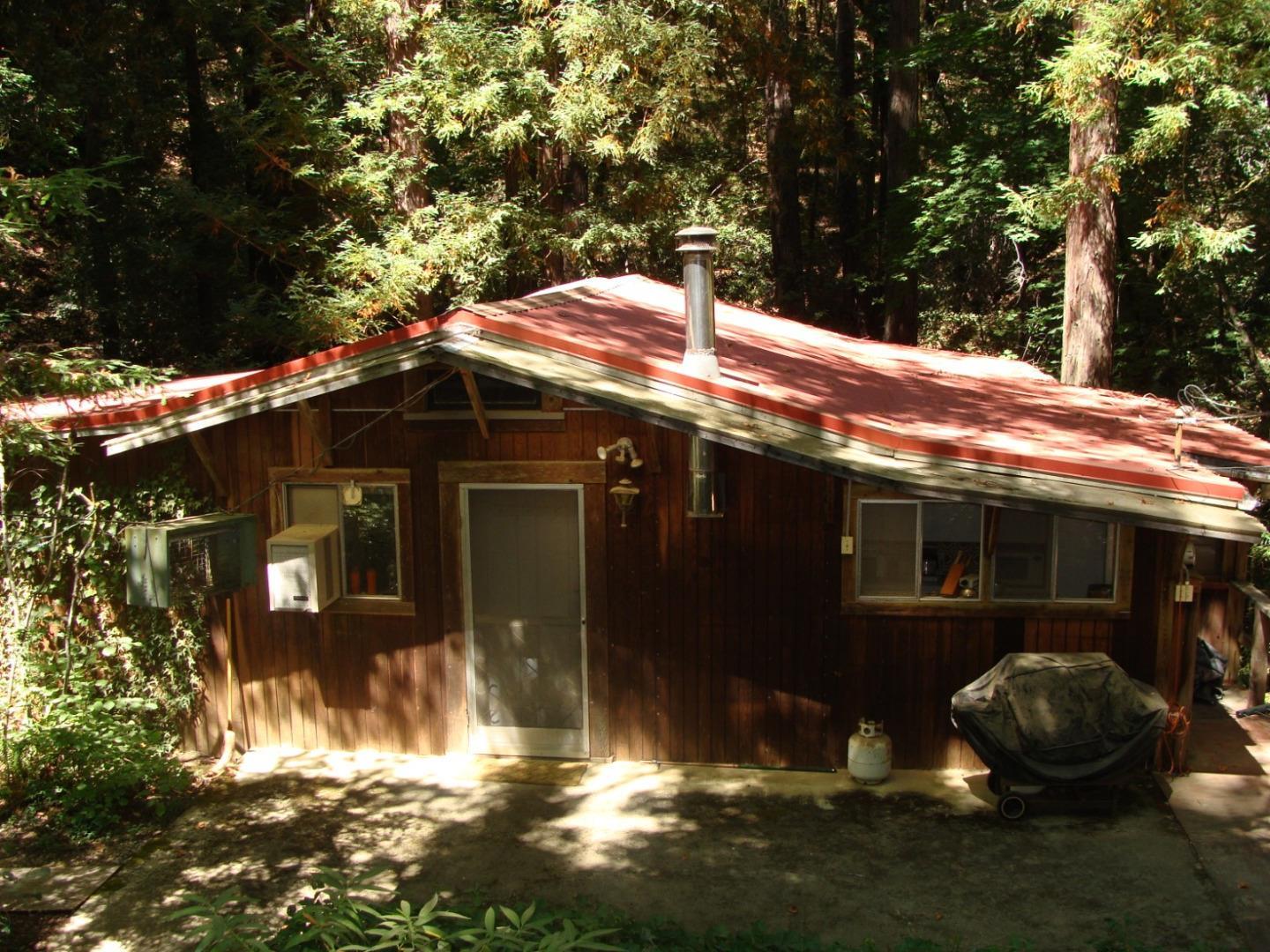 7150 Croy RD A - Kitchen