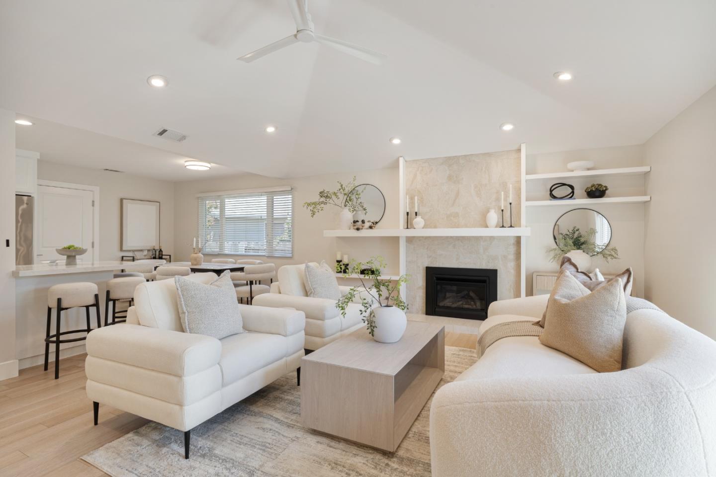 808 Kirkaldy CT - Kitchen