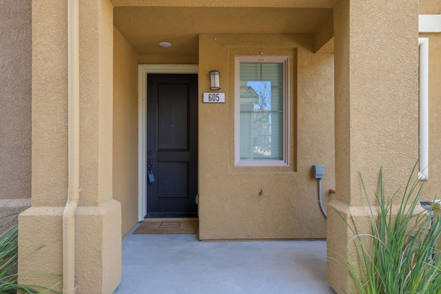 605 Cinnamon CIR - Interior