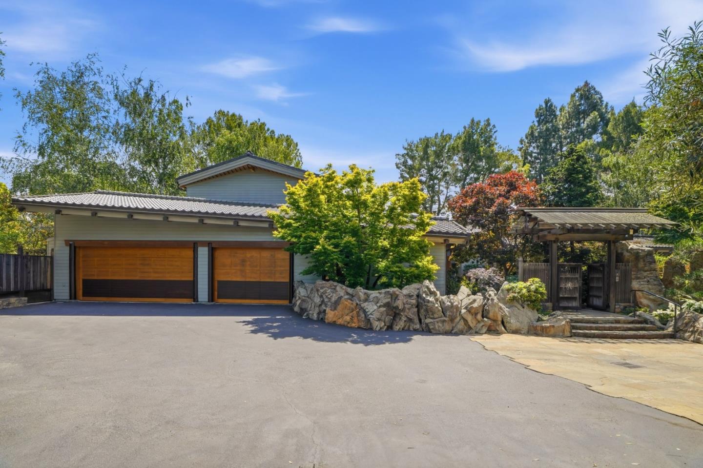 12728 La Cresta DR