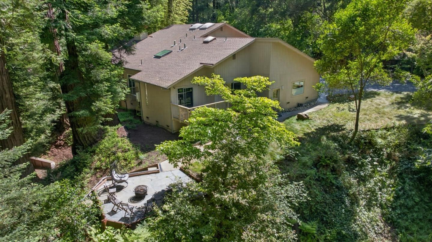 450 Vine Hill RD - Kitchen