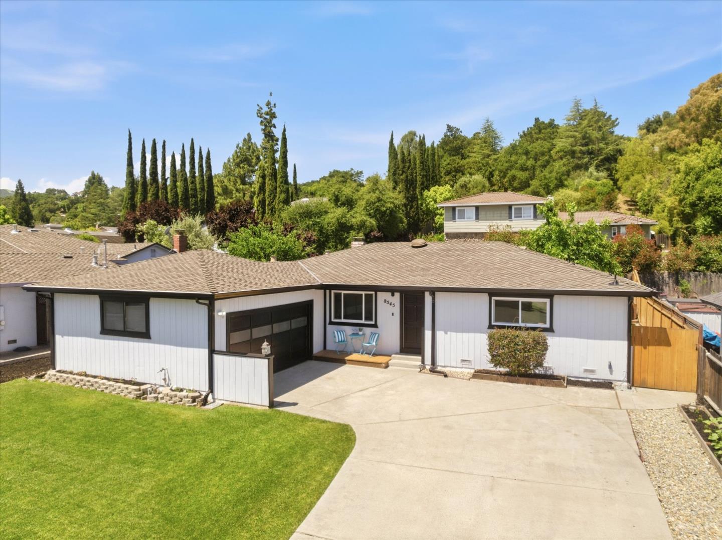 8545 Ousley DR - Interior