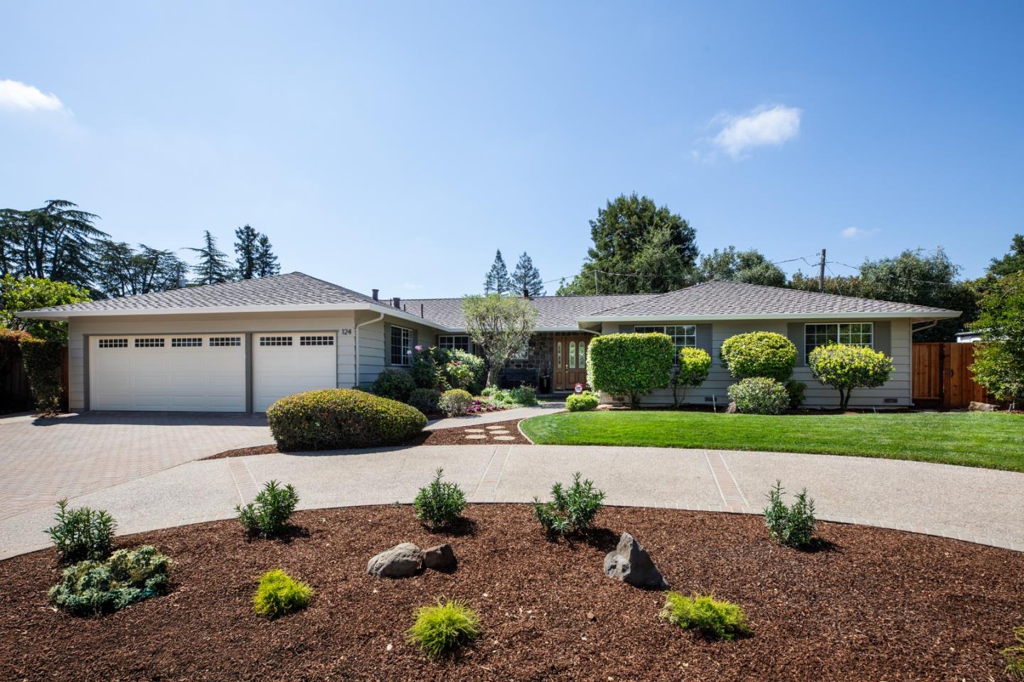 124 Jardin DR