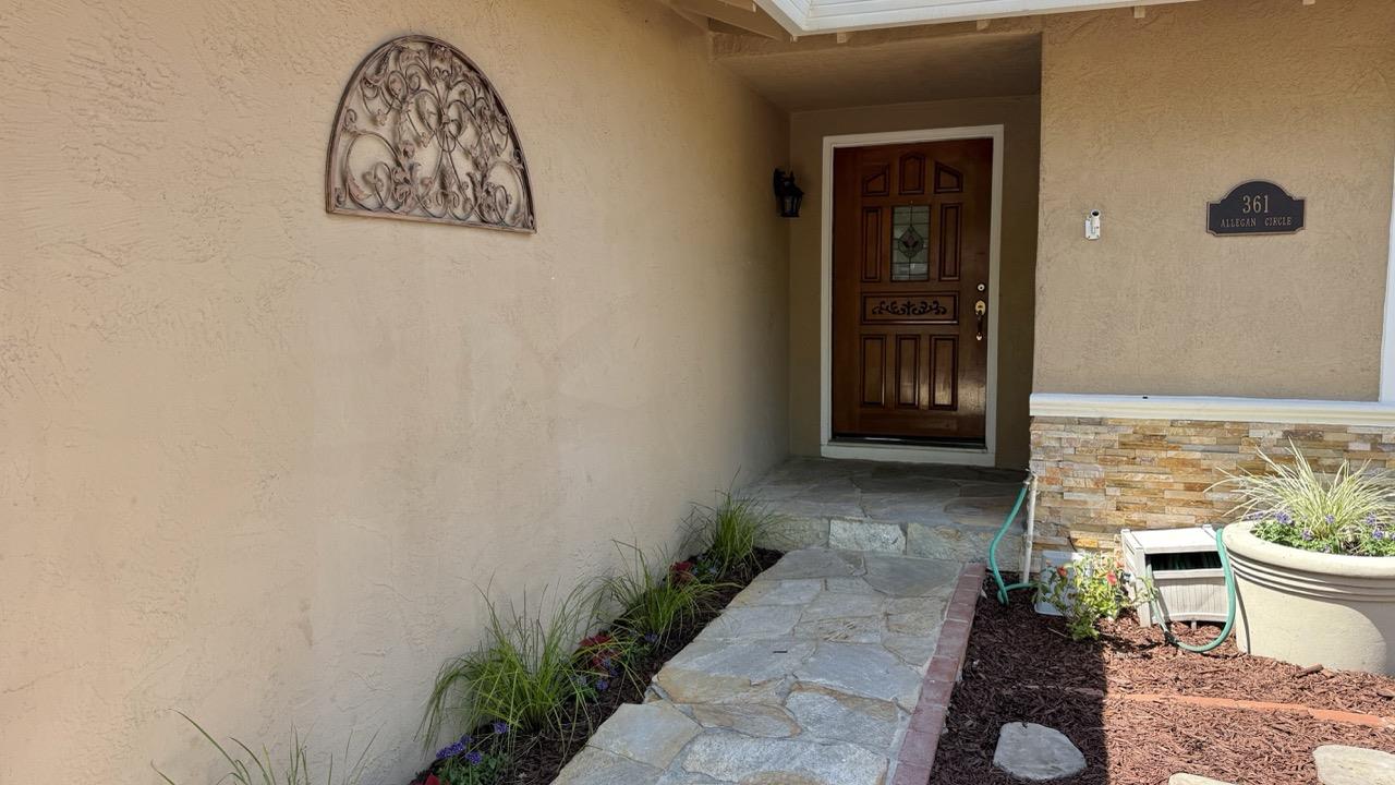 361 Allegan CIR - Interior