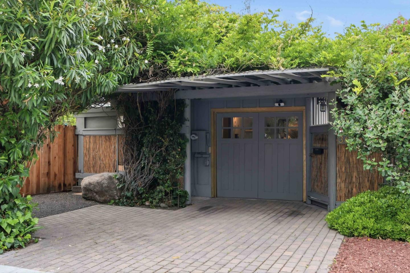 360 Fernando AVE