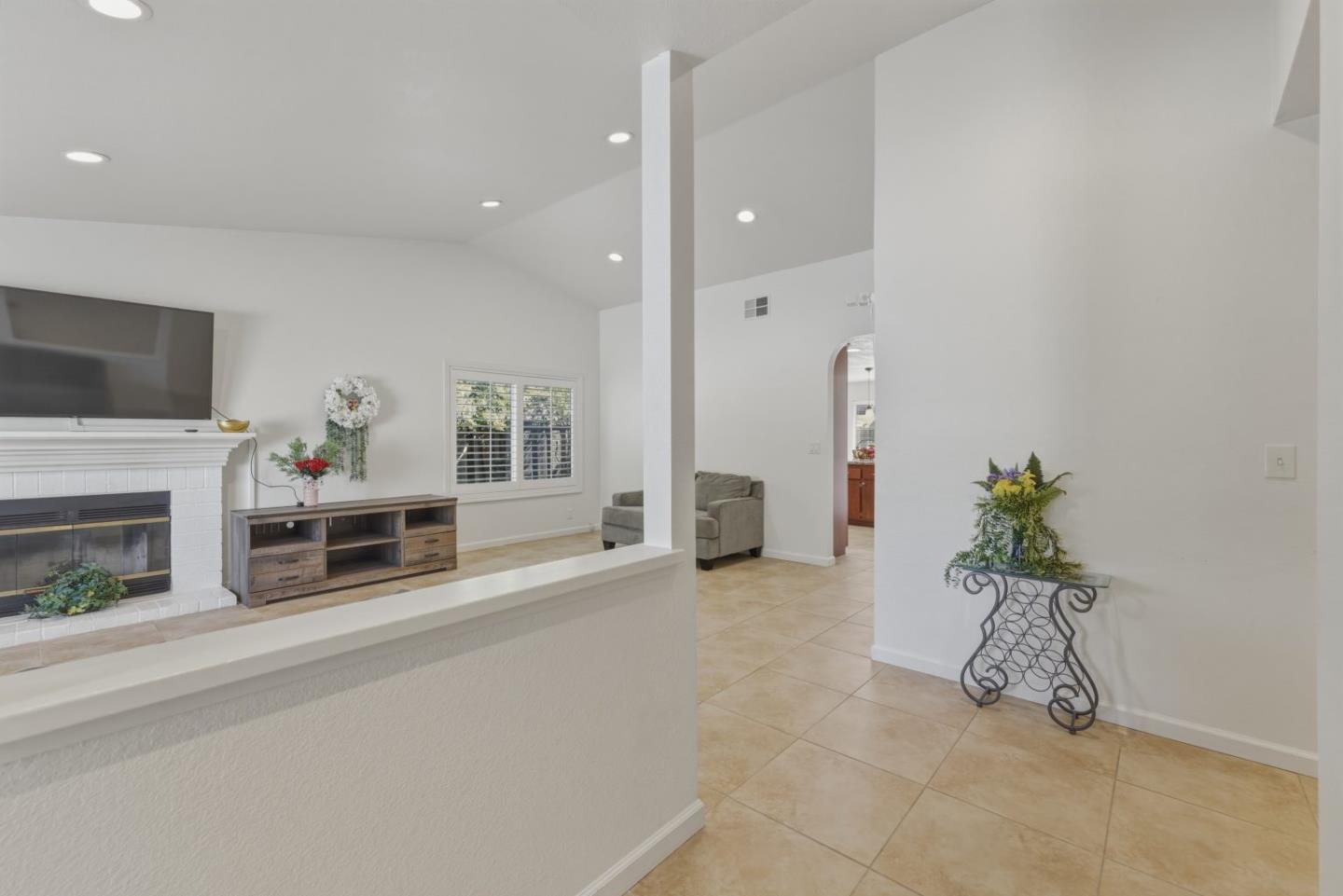 9272 El Caminito - Bathroom