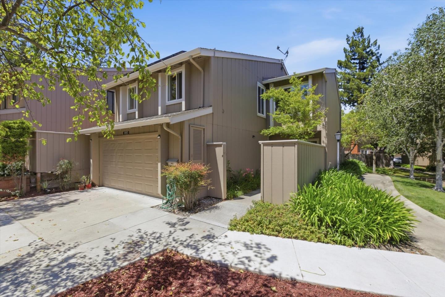 10157 Camberley LN