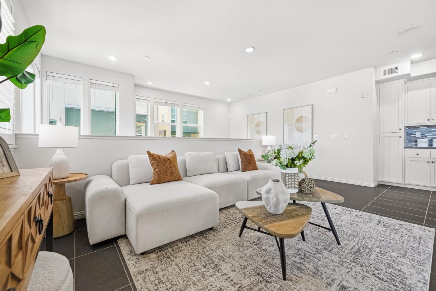 2011 Mahuron CIR - Interior