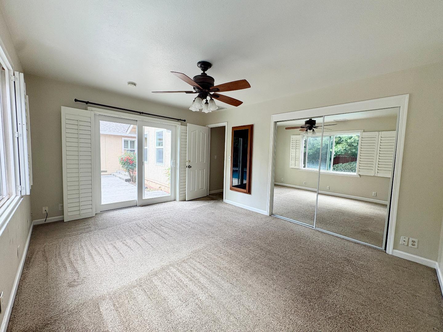 1386 Flora AVE - Bathroom