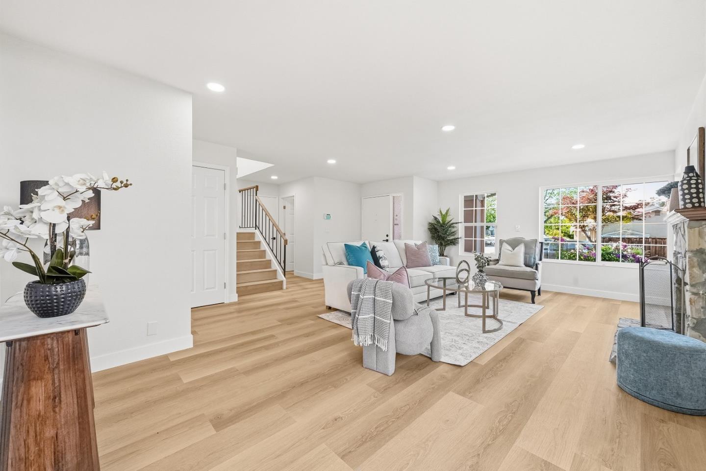 1402 Stemel WAY - Interior