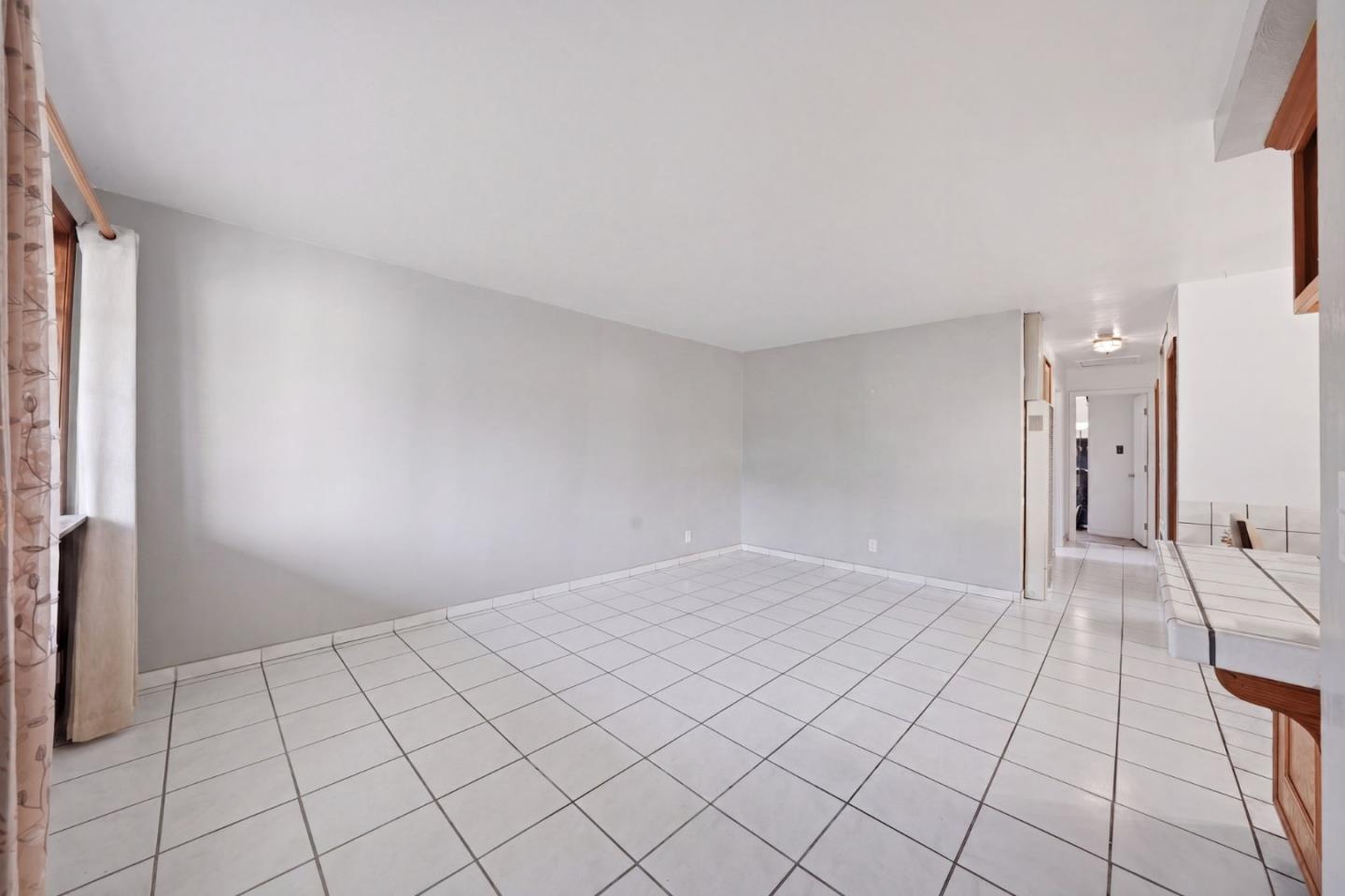 621 Serenade WAY - Backyard